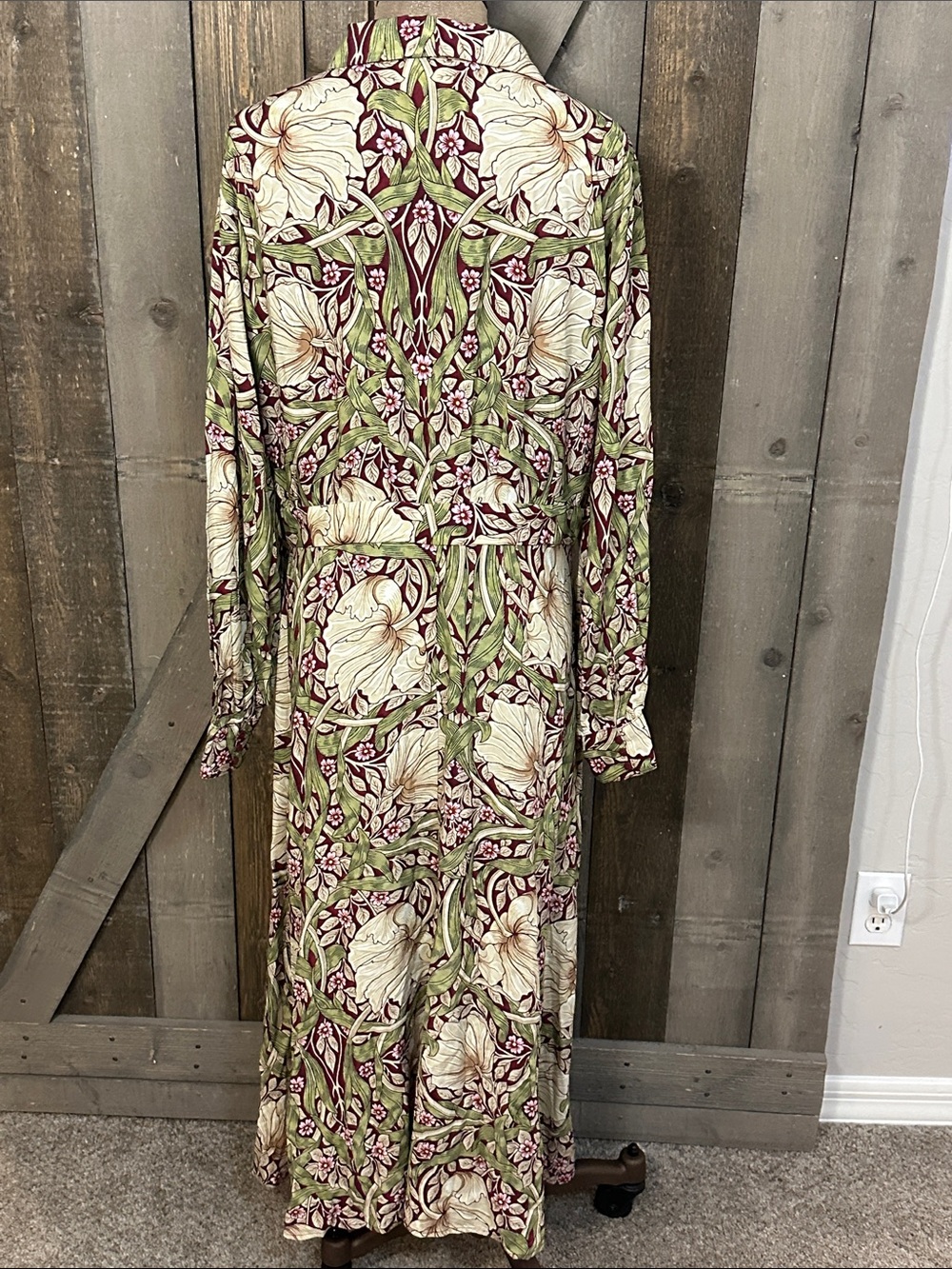 H&M + Morris Co Olive and Beige Floral Maxi Dress - Picture 10 of 14